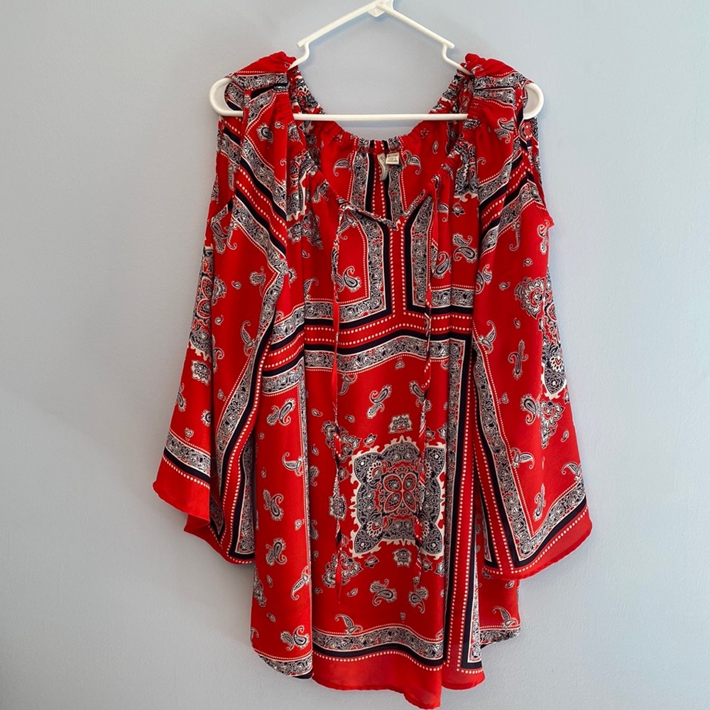 Cato Fashions Red/White/Navy Cold-shoulder Blouse